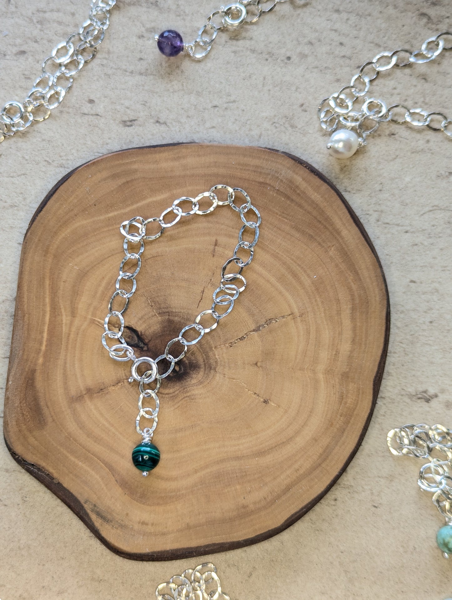 Chain bracelet with bead charm - malachite