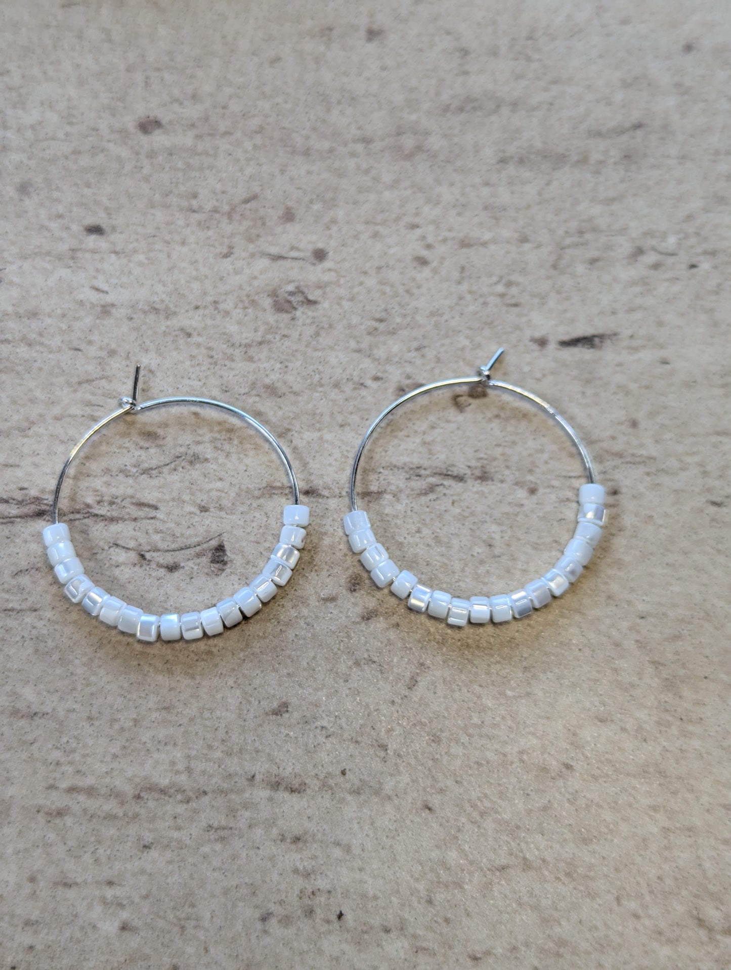 Heishi bead hoops 25 mm mother of pearl