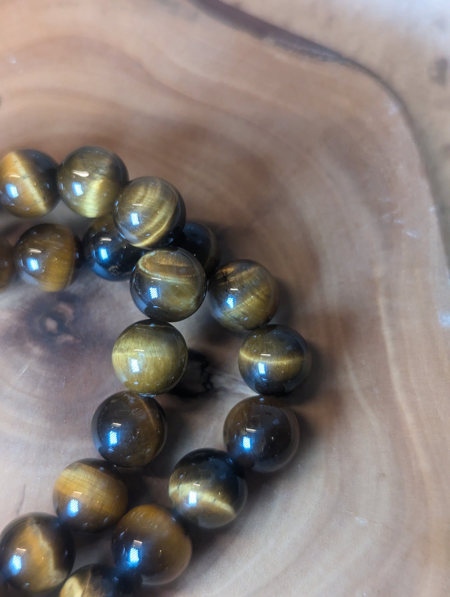 Tigers eye 8mm polished