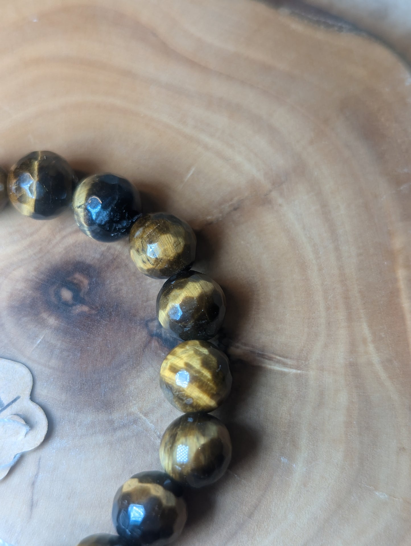 Tigers eye 8mm faceted bead